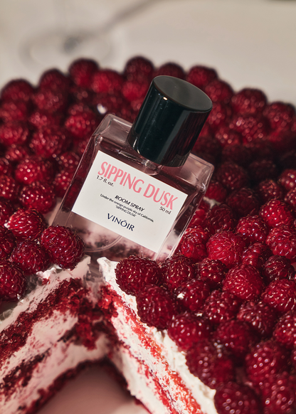 SIPPING DUSK, DECANTING ROOM SPRAY