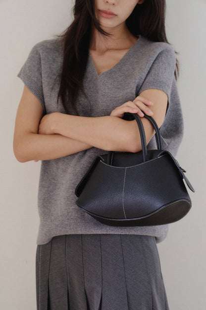 The Sova Bag Black